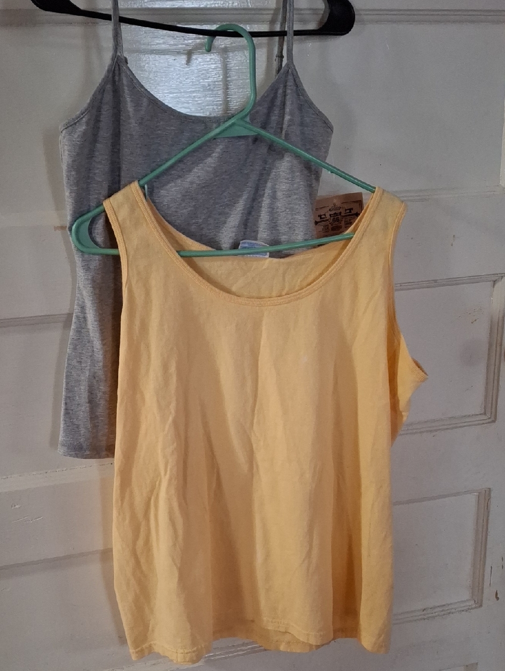 Route 66 Gray Tank Top + Gilden Yellow Tank (Mis147)